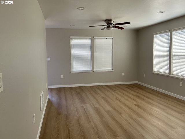 908 WATER Ave, Albany, OR 97321