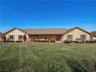 5023 Dresden Court, Zanesville, OH 43701