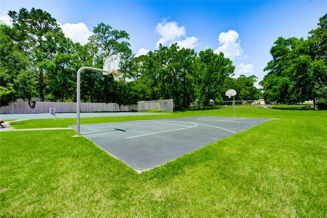 37 Wildwood Lake Drive, Huntsville, TX 77340