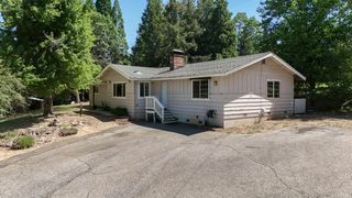 12038 McCourtney Rd, Grass Valley, CA 95949