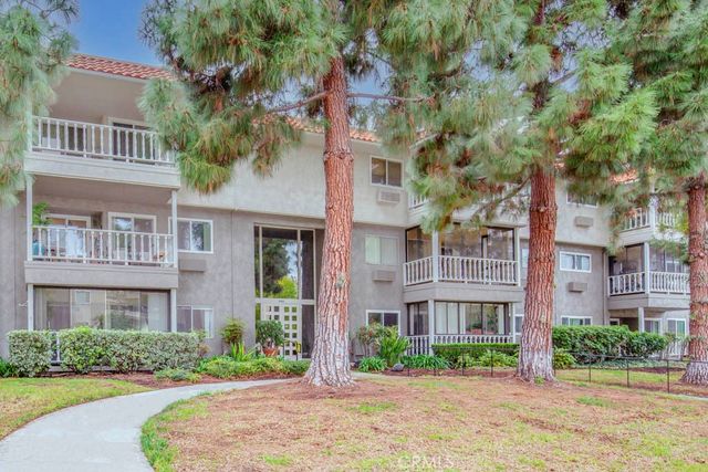 2402 Via Mariposa W unit 1C, Laguna Woods, CA 92637