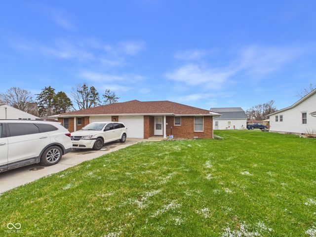 683 N 5th Street, Middletown, IN 47356