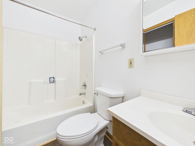 683 N 5th Street, Middletown, IN 47356