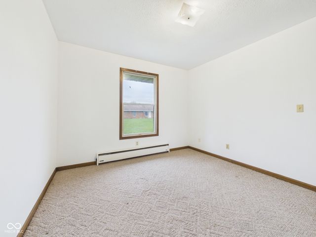 683 N 5th Street, Middletown, IN 47356