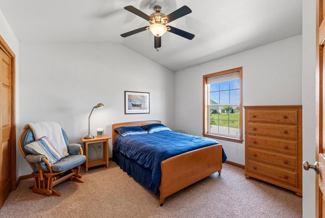 455 S COUNTRY LANE, Fond Du Lac, WI 54935