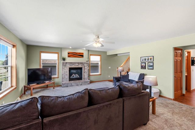 455 S COUNTRY LANE, Fond Du Lac, WI 54935