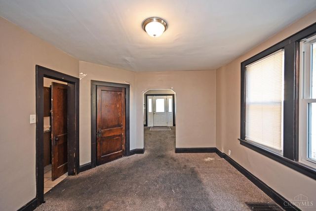 547 Flatt Terrace, Cincinnati, OH 45232