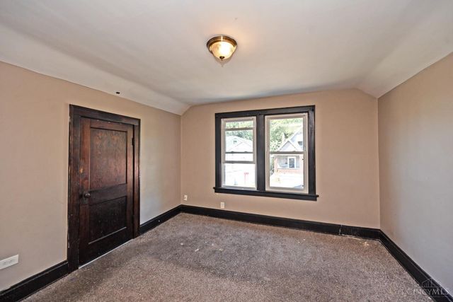 547 Flatt Terrace, Cincinnati, OH 45232