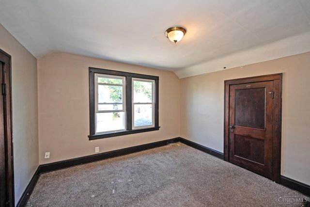 547 Flatt Terrace, Cincinnati, OH 45232