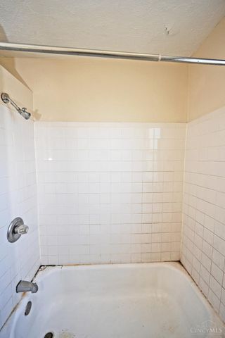 547 Flatt Terrace, Cincinnati, OH 45232