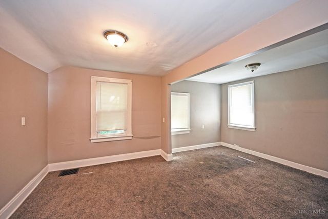 547 Flatt Terrace, Cincinnati, OH 45232