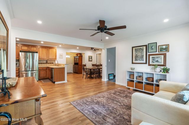 639 Russtown Road NW, Ocean Isle Beach, NC 28469