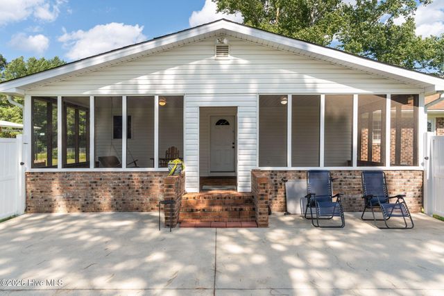 639 Russtown Road NW, Ocean Isle Beach, NC 28469