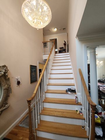 31 June Avenue, Norwalk, CT 06850