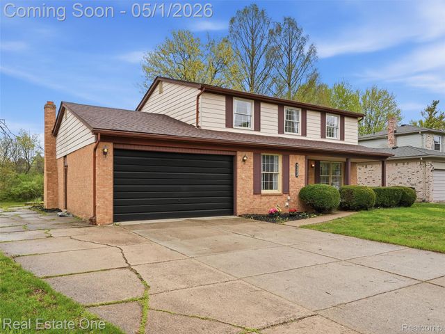 5332 Orchard Crest Drive, Troy, MI 48085