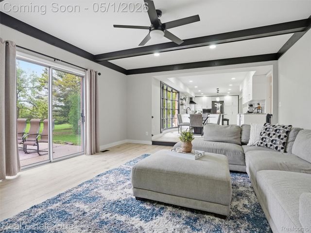 5332 Orchard Crest Drive, Troy, MI 48085