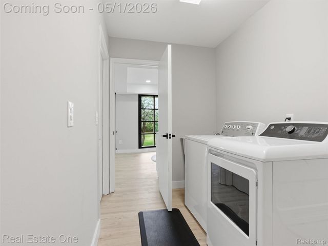 5332 Orchard Crest Drive, Troy, MI 48085