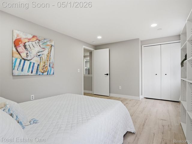 5332 Orchard Crest Drive, Troy, MI 48085