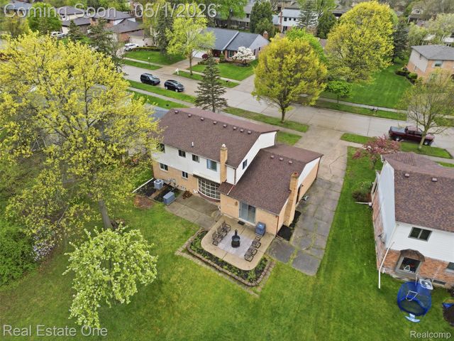 5332 Orchard Crest Drive, Troy, MI 48085