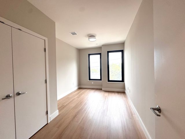 249 Corey Rd 205, Boston, MA 02135