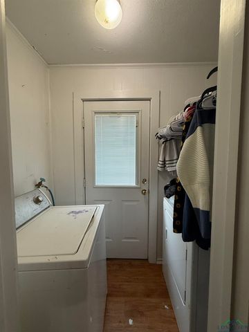 1344 County Road 2746, Hughes Springs, TX 75656