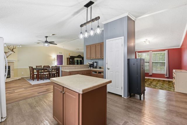 905 County Road 308, Cleveland, TX 77327