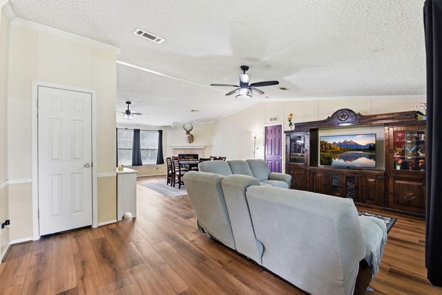 905 County Road 308, Cleveland, TX 77327