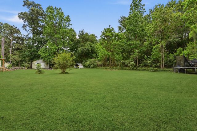 905 County Road 308, Cleveland, TX 77327