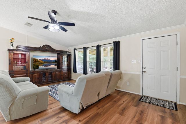 905 County Road 308, Cleveland, TX 77327