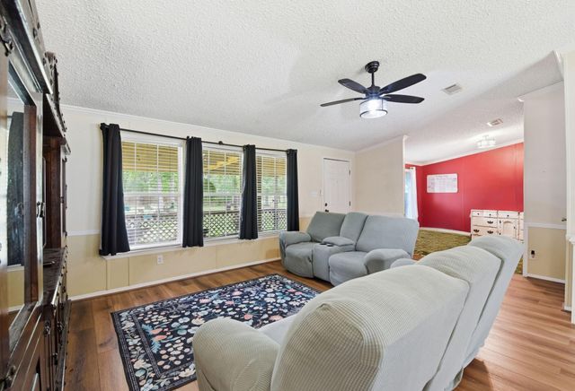 905 County Road 308, Cleveland, TX 77327