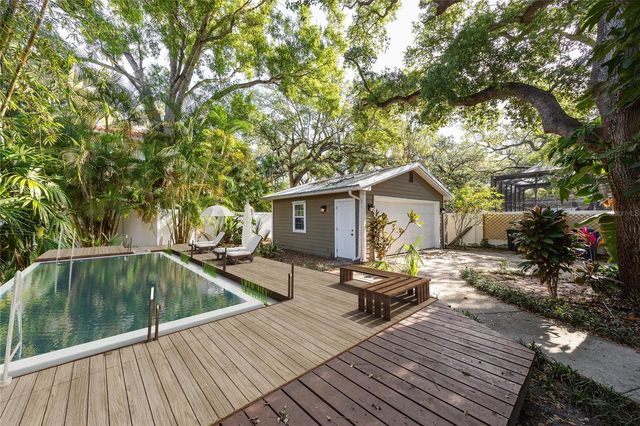 3311 W HAWTHORNE ROAD, Tampa, FL 33611