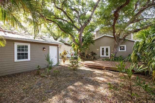 3311 W HAWTHORNE ROAD, Tampa, FL 33611