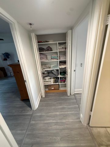 12009 Poinciana Boulevard 207, Royal Palm Beach, FL 33411