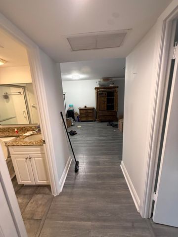 12009 Poinciana Boulevard 207, Royal Palm Beach, FL 33411