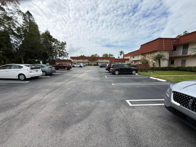 12009 Poinciana Boulevard 207, Royal Palm Beach, FL 33411