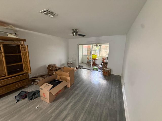 12009 Poinciana Boulevard 207, Royal Palm Beach, FL 33411