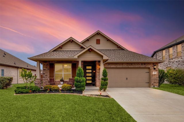 2800 Lakeside Drive, Aubrey, TX 76227