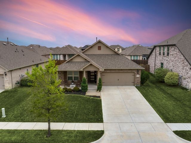 2800 Lakeside Drive, Aubrey, TX 76227