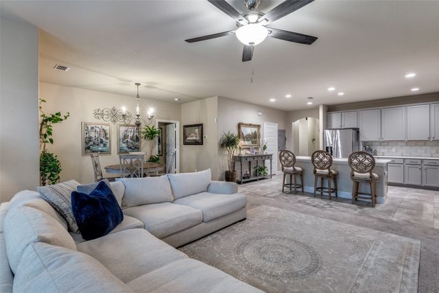 2800 Lakeside Drive, Aubrey, TX 76227