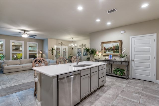 2800 Lakeside Drive, Aubrey, TX 76227