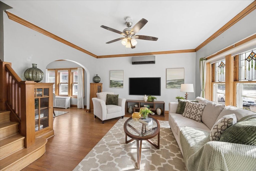 2527 Hainsworth Avenue, North Riverside, IL 60546 — photo 2
