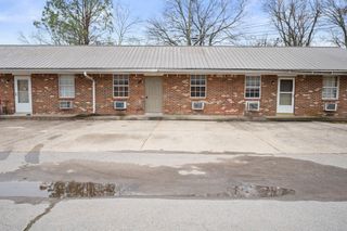 105 Walnut St Apt 8, Clarksville, TN 37042