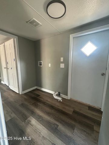 182 Brewington Avenue, Rockingham, NC 28379