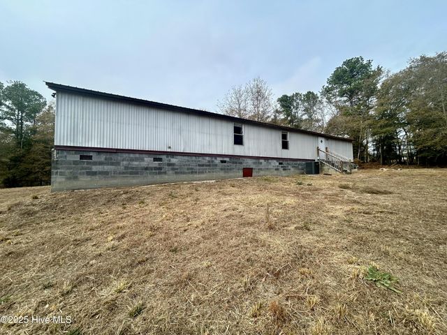 182 Brewington Avenue, Rockingham, NC 28379