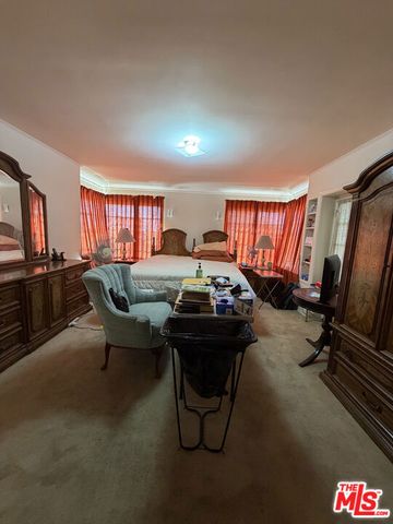 5975 S Citrus Avenue, Los Angeles, CA 90043