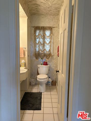 5975 S Citrus Avenue, Los Angeles, CA 90043