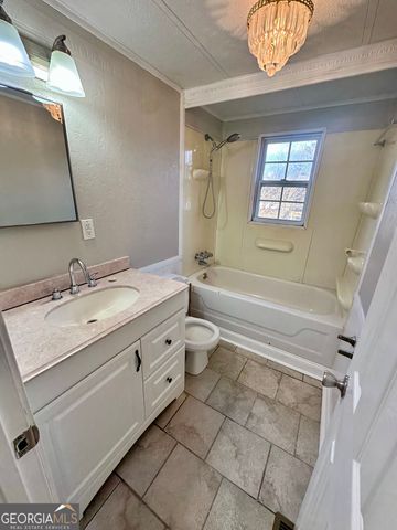 1111 Adrian Circle, Greensboro, GA 30642