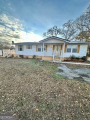 1111 Adrian Circle, Greensboro, GA 30642