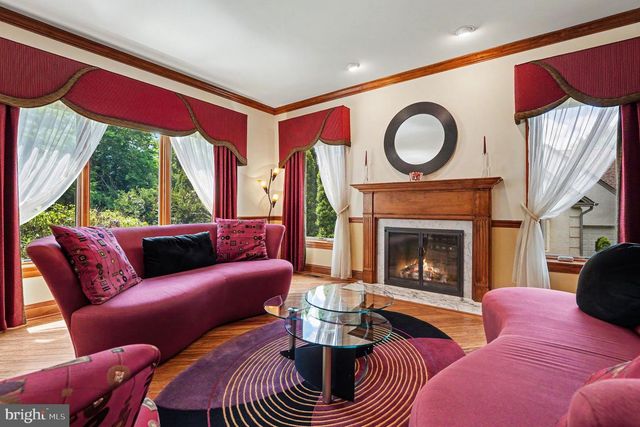 155 COUNTRY CLUB DR, Lansdale, PA 19446