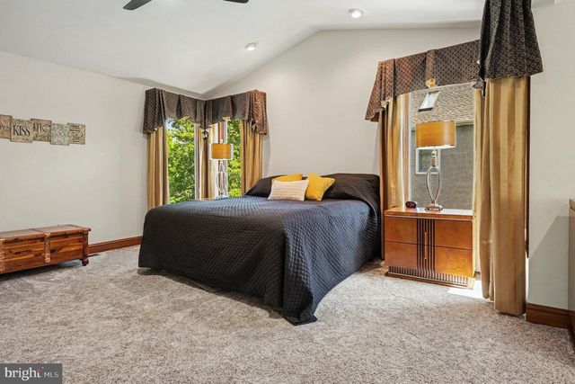 155 COUNTRY CLUB DR, Lansdale, PA 19446